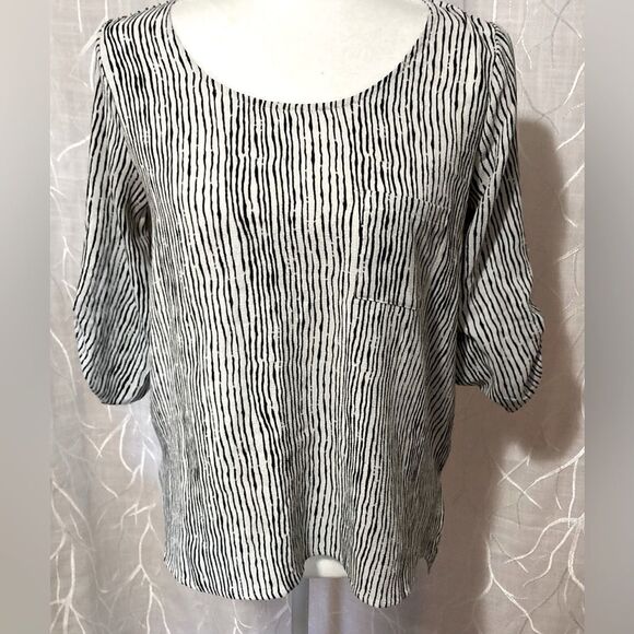 Zebra print black and white 3/4 sleeve Blouse - Picture 1 of 5